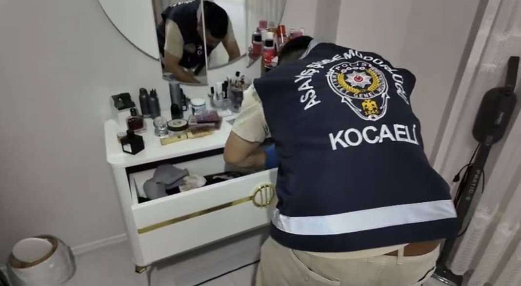 Büyük fuhuş baskını! Yabancı ve Türk mağdur kadınlar kurtarıldı 4